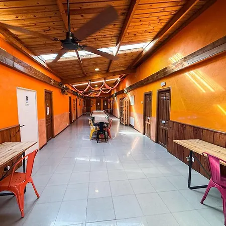 Hostel Turistico El Campelin